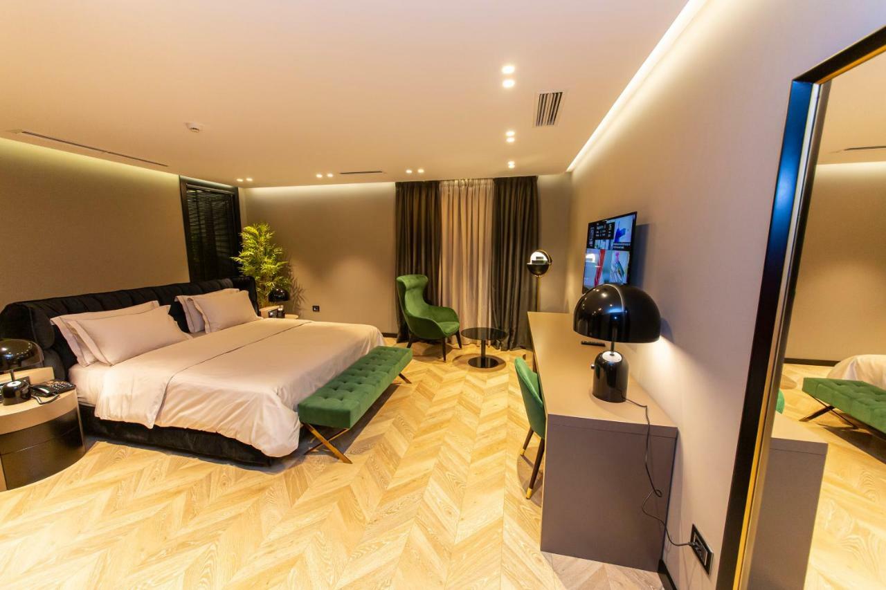Hotel Unik Tirana Exterior photo